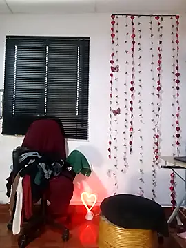 sharom smith1 online show from March 12, 2026, 2:12 pm