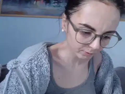 cleophee online show from February 2, 2025, 8:13 am