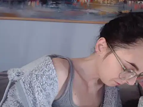 cleophee online show from February 3, 2025, 1:19 pm