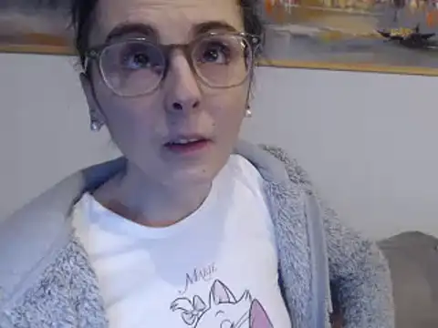 cleophee online show from February 9, 2025, 7:27 am