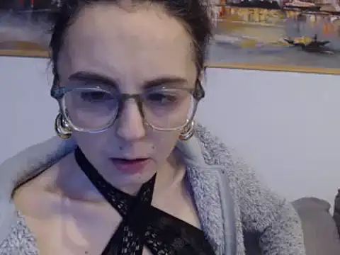 cleophee online show from February 18, 2025, 6:48 am