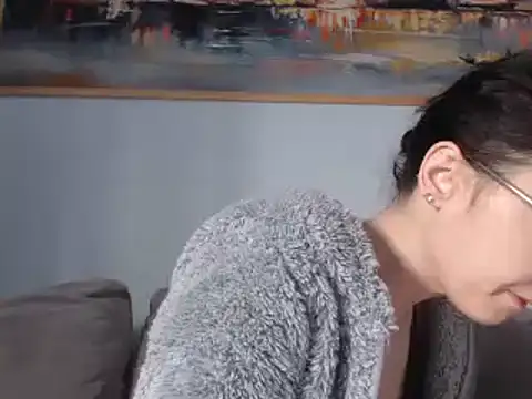 cleophee online show from March 4, 2025, 9:29 am