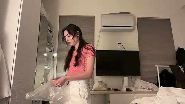 everybody loves pussy online show from March 8, 2025, 12:00 am