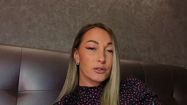 StarryHanna online show from October 15, 2025, 9:15 pm