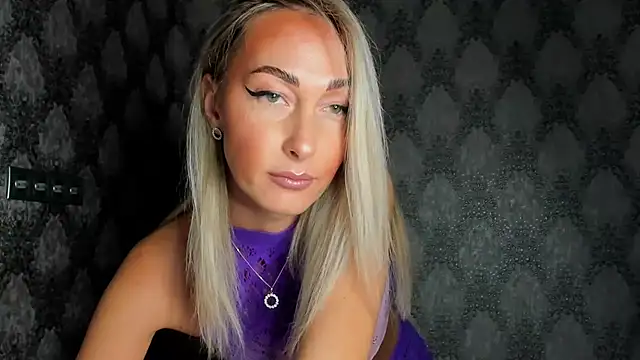 StarryHanna online show from November 29, 2025, 6:44 pm