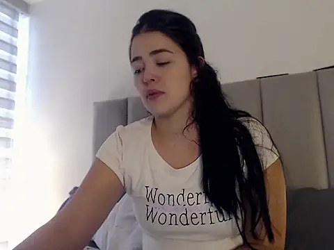 Snapshot of Aleska__Bell chatting on December 5, 2025, 8:27 pm Aleska Bell online show from December 5, 2025, 8:27 pm