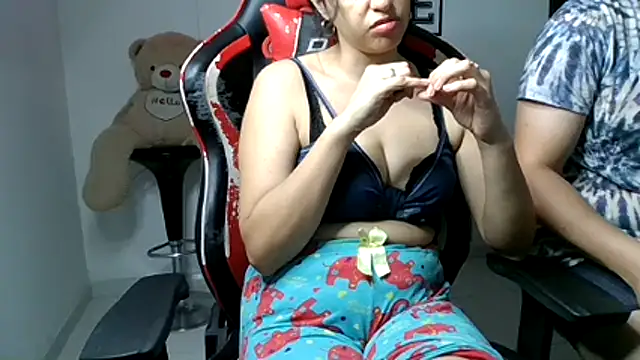 kim sex hot online show from October 27, 2025, 4:33 pm