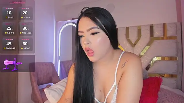 sophy champagne online show from October 13, 2025, 2:22 am