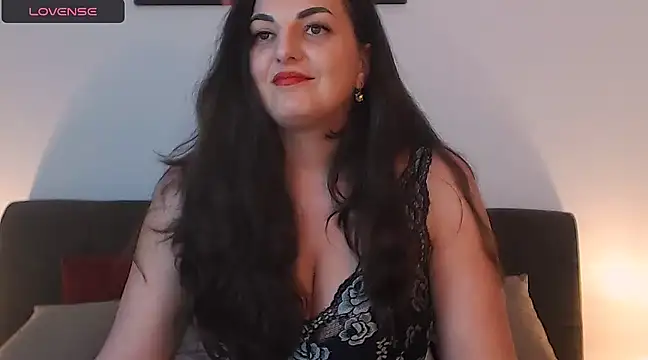 Snapshot of itsyourlady chatting on January 5, 2025, 2:41 pm itsyourlady online show from January 5, 2025, 2:41 pm