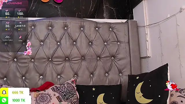 LAILAGUMMY online show from April 7, 2026, 2:06 pm