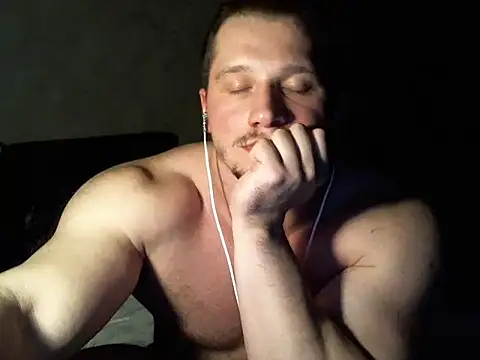 LionEdwin online show from February 27, 2025, 2:21 am