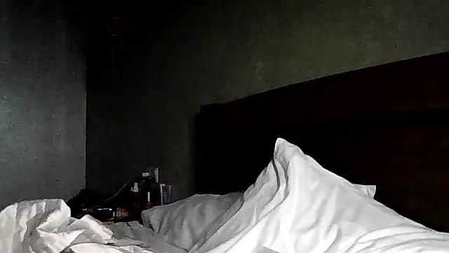 JulianaGold1 online show from January 11, 2026, 3:28 pm