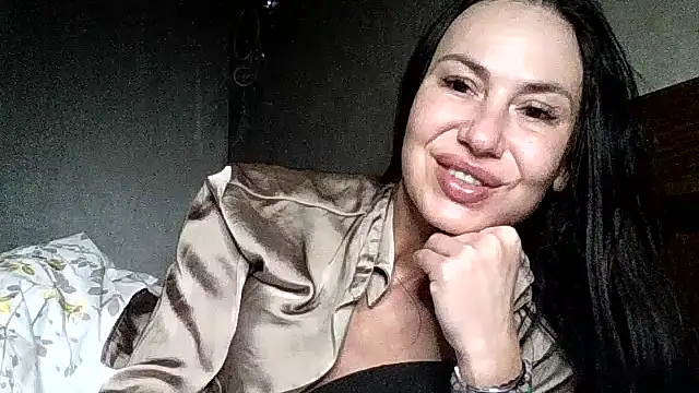 JulianaGold1 online show from March 29, 2026, 6:52 pm