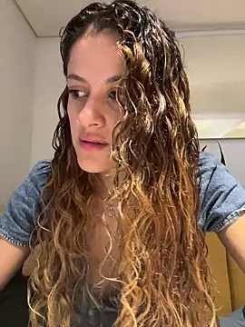 alana15 online show from December 19, 2024, 8:55 pm