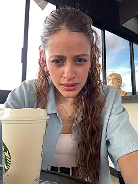 alana15 online show from January 31, 2025, 9:26 pm