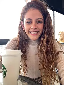 alana15 online show from February 9, 2025, 9:39 pm