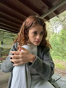 Snapshot of alana15 chatting on February 3, 2026, 3:50 pm alana15 online show from February 3, 2026, 3:50 pm