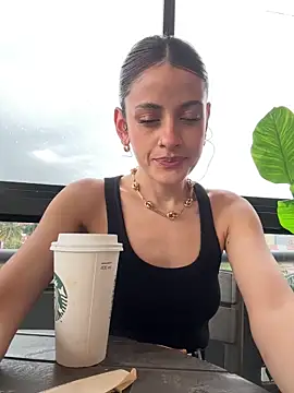 Snapshot of alana15 chatting on February 6, 2026, 8:34 pm alana15 online show from February 6, 2026, 8:34 pm