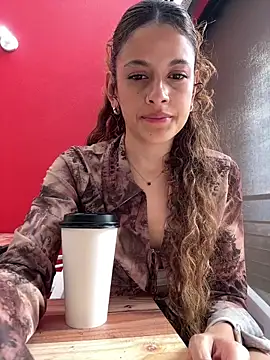 Snapshot of alana15 chatting on February 28, 2026, 9:27 pm alana15 online show from February 28, 2026, 9:27 pm