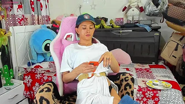 Lawrncesofiets online show from December 17, 2024, 7:26 pm