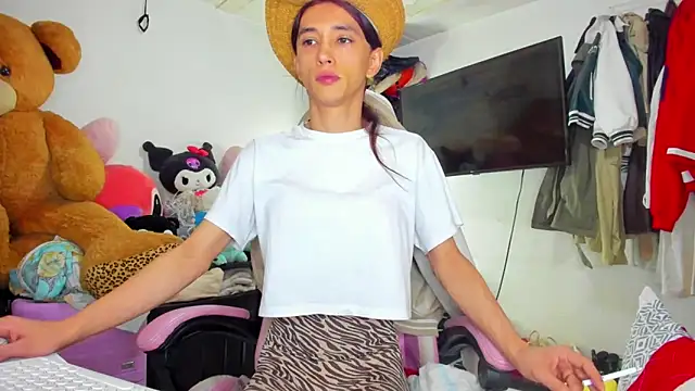 Lawrncesofiets online show from November 16, 2025, 4:12 pm