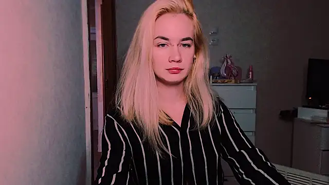 xxxcharismaaa online show from October 11, 2025, 8:24 am