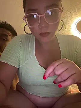 Snapshot of Vivi_Kvsh chatting on February 9, 2026, 9:52 pm Vivi Kvsh online show from February 9, 2026, 9:52 pm