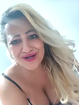 vivifernades online show from November 26, 2025, 11:17 pm