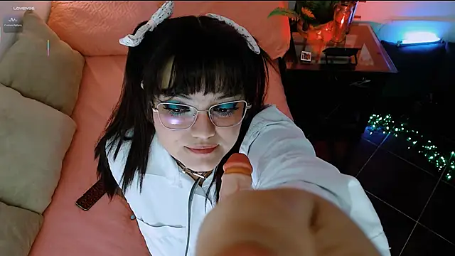 alexa11  online show from March 19, 2025, 7:49 pm