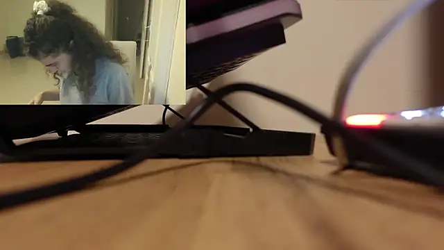 Snapshot of lady_ana_ chatting on November 11, 2025, 2:11 am lady ana online show from November 11, 2025, 2:11 am