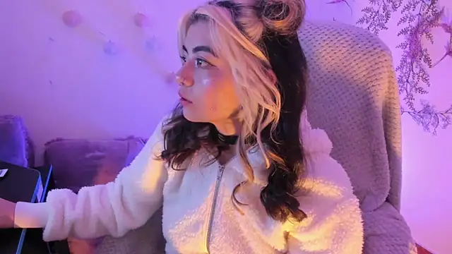 Sammysammy  online show from December 5, 2024, 9:28 am