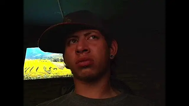 yefersonsijajaj online show from October 26, 2025, 3:34 am