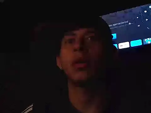 yefersonsijajaj online show from October 28, 2025, 6:28 am