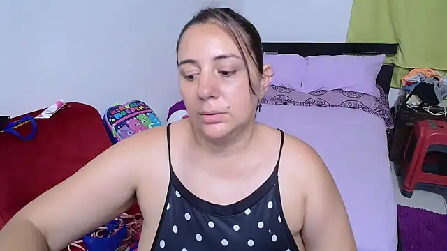 Snapshot of sexxy_ticki chatting on December 15, 2024, 1:02 am sexxy ticki online show from December 15, 2024, 1:02 am