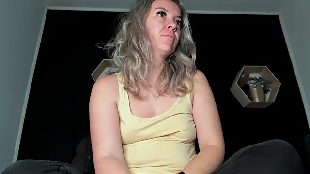 Alesys69 online show from November 7, 2025, 2:22 am