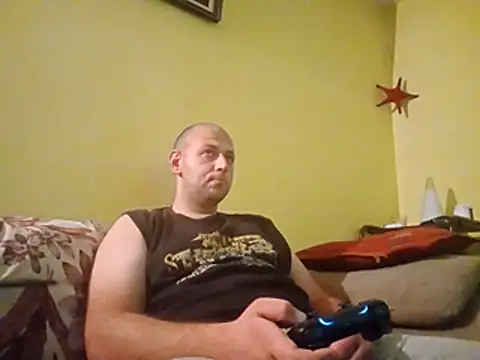 Flakka95 online show from November 1, 2025, 6:32 pm