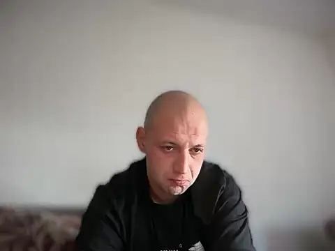 Flakka95 online show from May 27, 2026, 3:31 pm