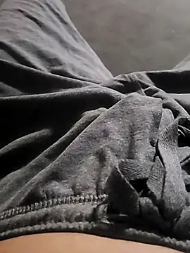 Horny4oldermen93 online show from January 16, 2026, 4:00 pm