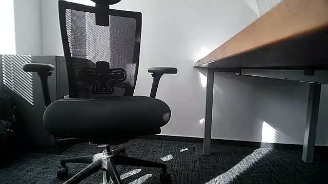 69bezfleku online show from June 15, 2026, 6:43 pm