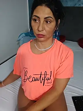charrlote love online show from July 31, 2026, 1:54 pm
