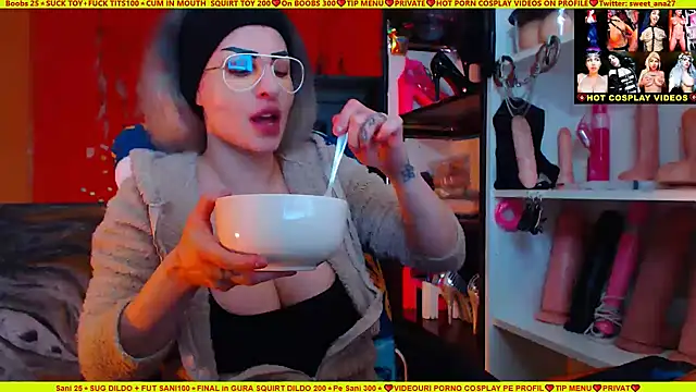 cuminmenowbbyx online show from February 3, 2025, 1:08 pm