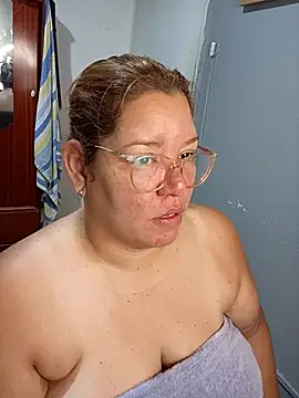Snapshot of Johana_bbw chatting on September 18, 2025, 3:25 pm Johana bbw online show from September 18, 2025, 3:25 pm