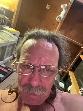 11lanasevol online show from November 21, 2025, 11:42 am