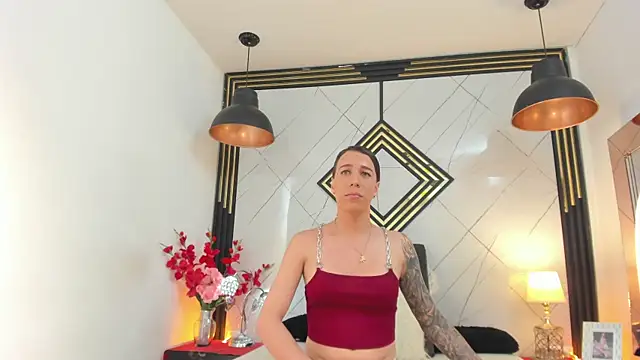 Leisygirl online show from May 18, 2026, 4:18 am