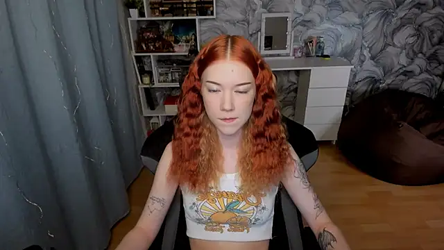 litl Mia online show from September 28, 2025, 4:23 pm