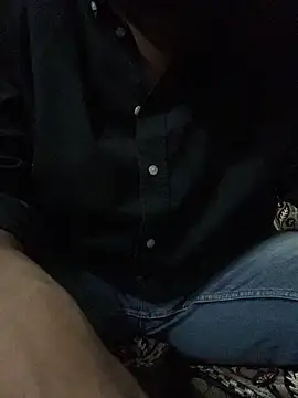 Rajbir0071 online show from October 25, 2025, 6:43 am