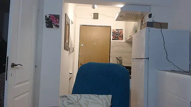 simyhvn online show from February 18, 2025, 5:09 am