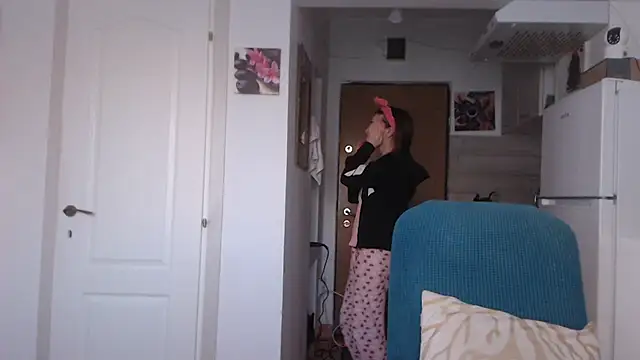 simyhvn online show from March 7, 2025, 5:08 am