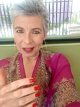 milfettefab online show from October 3, 2025, 8:17 pm