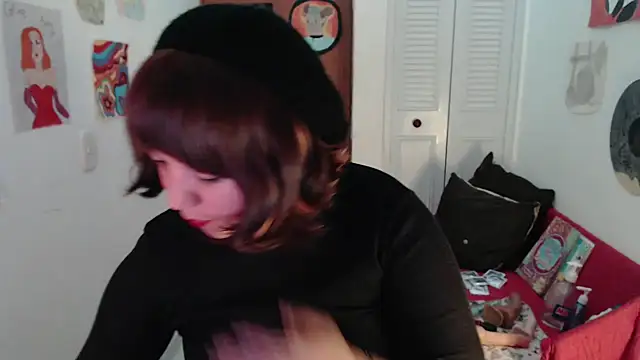 soynanabela28 online show from October 9, 2025, 11:36 pm